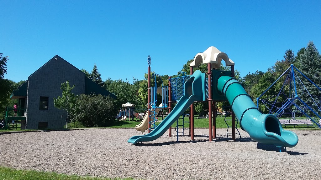 Parc Bisaillon | 1950 Rue la Corne, Saint-Bruno-de-Montarville, QC J3V 5A1, Canada | Phone: (450) 441-8418