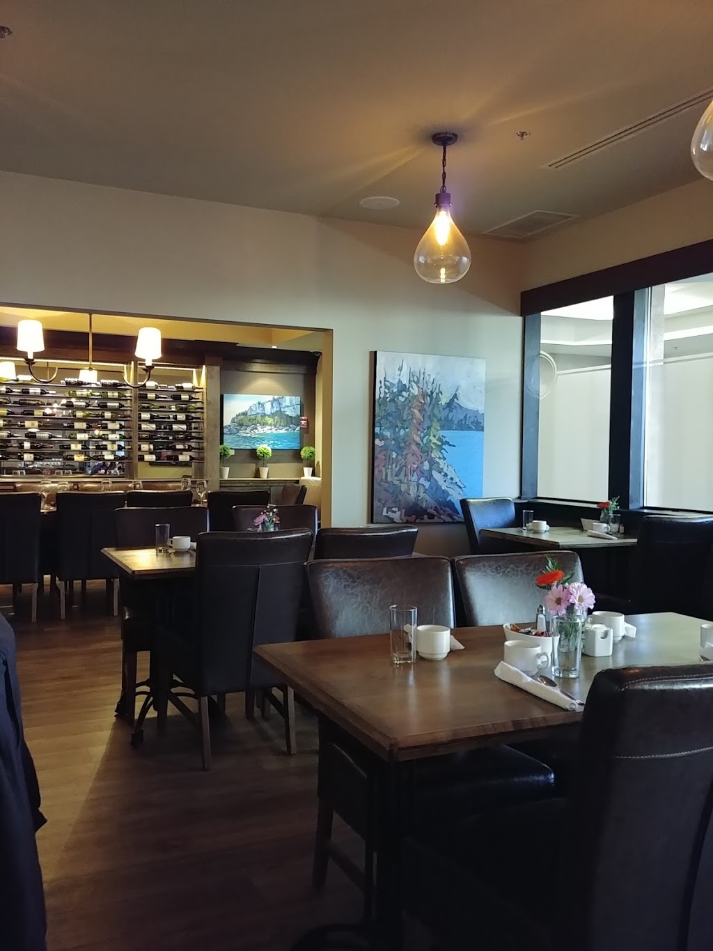 Gustav Chophouse and Bar | 10 Vacation Inn Dr, Collingwood, ON L9Y 5G4, Canada | Phone: (705) 443-4461
