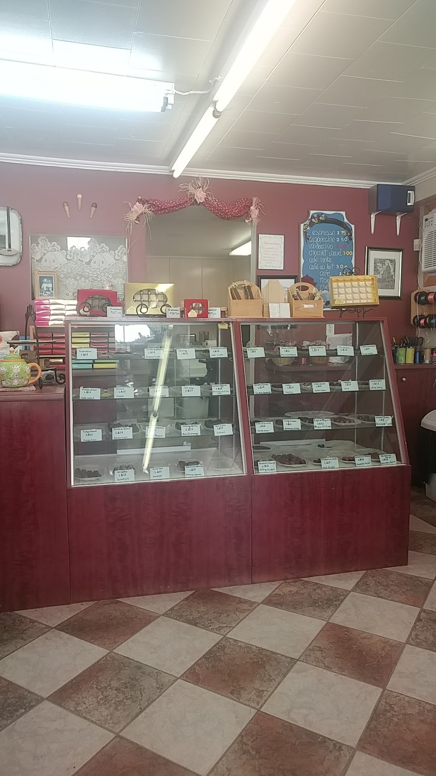 La Maison Du Chocolat | 3679 Rue Queen, Rawdon, QC J0K 1S0, Canada | Phone: (450) 834-7818