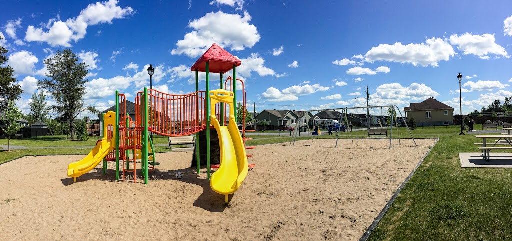 Parc Ginette-Genois | 170 Rue Ginette Genois, Victoriaville, QC G6T 2H1, Canada | Phone: (819) 758-1571