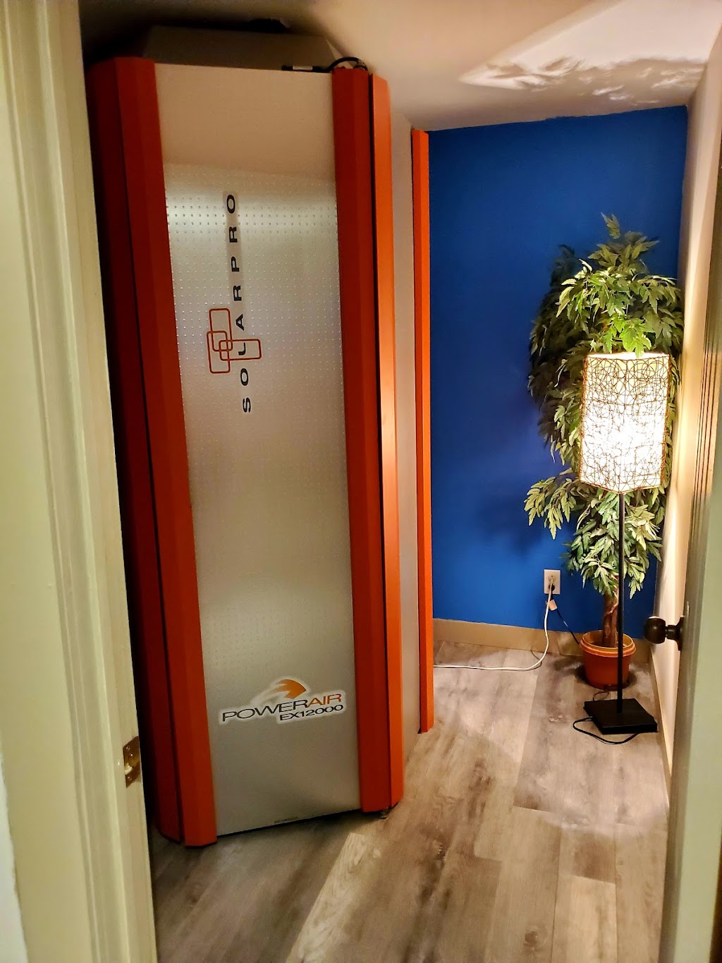 Bronzage des Tropiques Plus | 243 4e Rue, Thetford Mines, QC G6G 5A3, Canada | Phone: (418) 338-1474