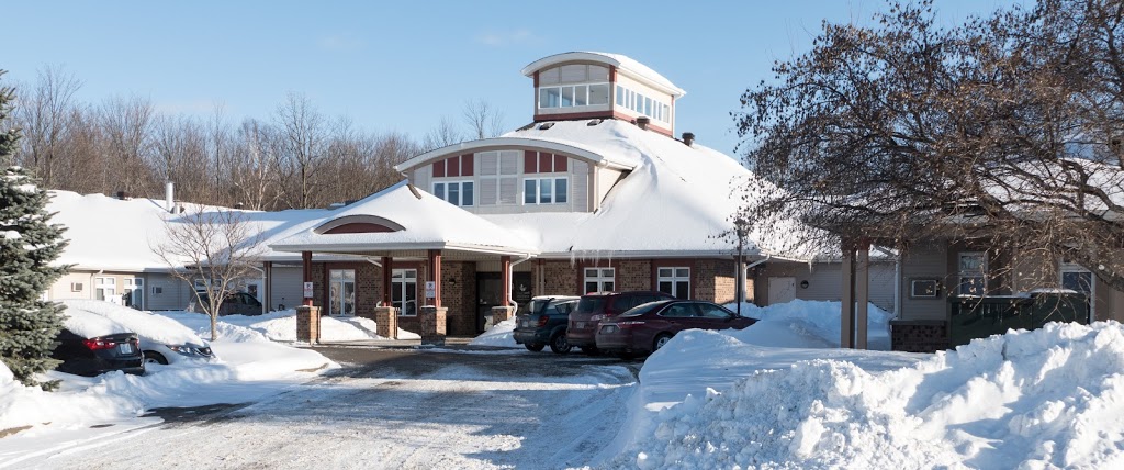 Chartwell Van Horne Retirement Residence | 25 Van Horne Ave, Smiths Falls, ON K7A 5L2, Canada | Phone: (613) 706-2183