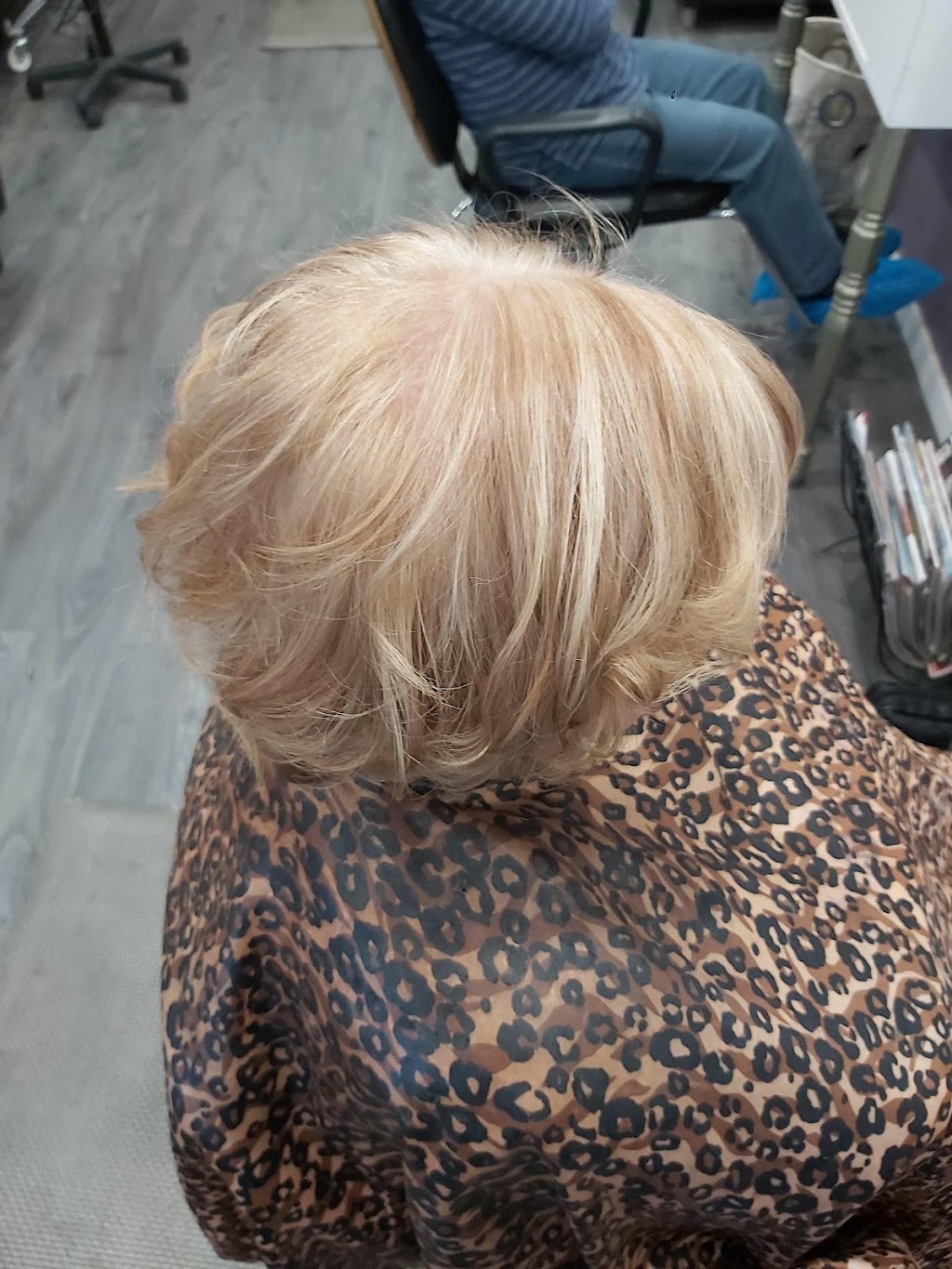 La belle et La bête coiffure | 2701 Rue Beaubien E, Montréal, QC H1Y 1H1, Canada | Phone: (514) 593-0475