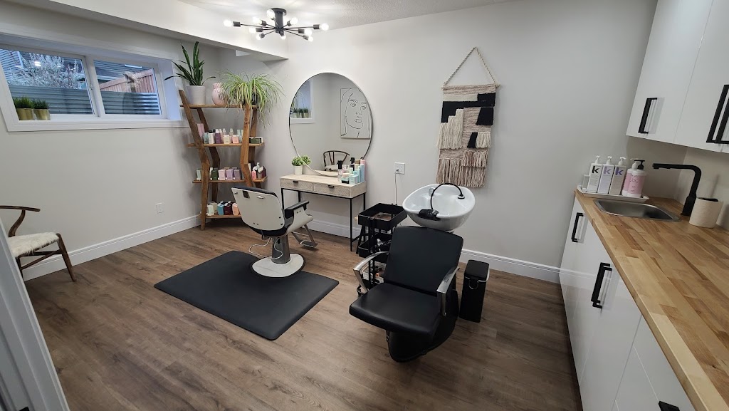 Hairdresser Lynn | Robins Cres, Edmonton, AB T5S 0M7, Canada | Phone: (780) 915-3801