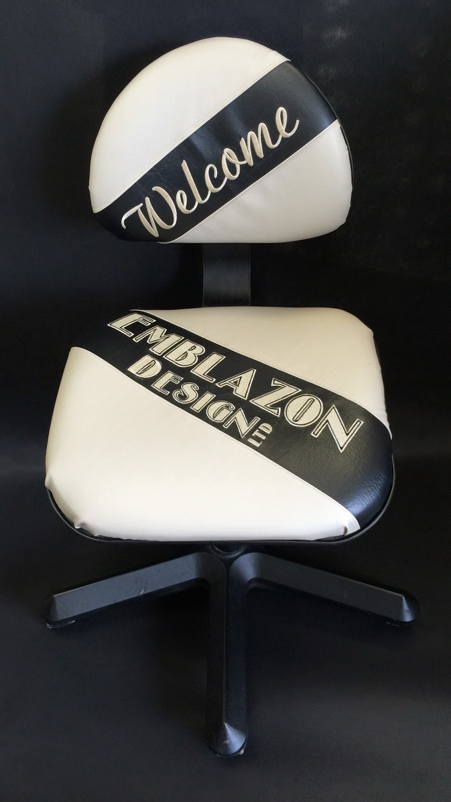 Emblazon Design Custom t-shirts embroidery and printing | 4-4044 200b St, Langley City, BC V3A 1N9, Canada | Phone: (604) 534-3560