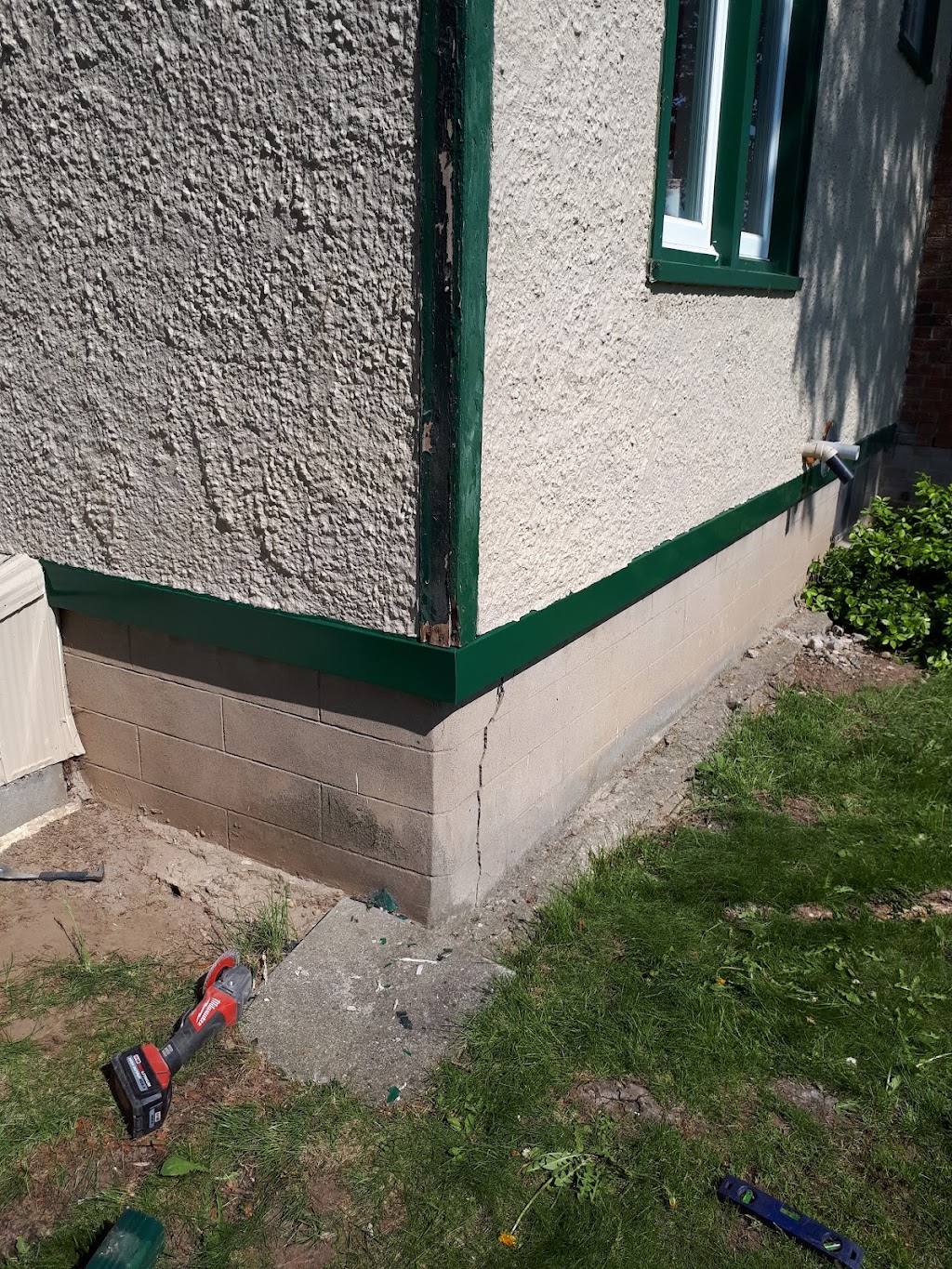 Homeland Siding and Trough | 1701 Prince Edward County Rd 1, Bloomfield, ON K0K 1G0, Canada | Phone: (613) 827-1930