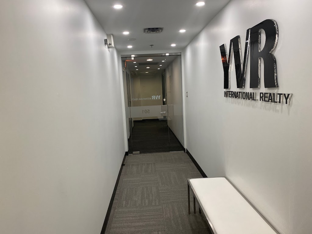 YVR International Realty - Your Vancouver Realtors | 1760 Marine Dr #207, West Vancouver, BC V7V 1J4, Canada | Phone: (778) 680-5860
