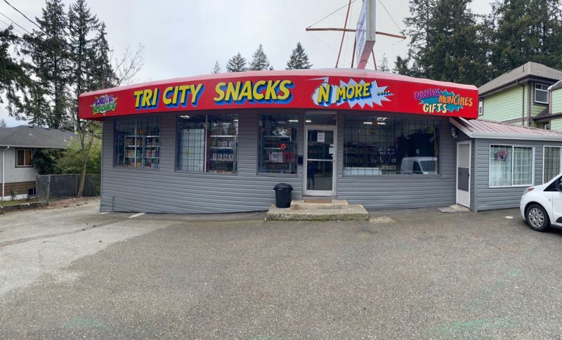 Tri City Snacks N More | 642 Schoolhouse St, Coquitlam, BC V3J 5P9, Canada | Phone: (604) 931-4808