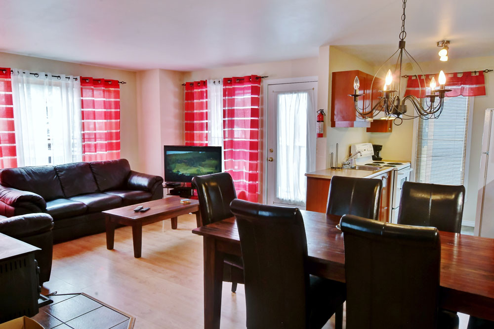 Chalets Alpins - 10 Chemin Alpin | 10 Chemin Alpin, Stoneham-et-Tewkesbury, QC G3C 0E5, Canada | Phone: (418) 848-4888