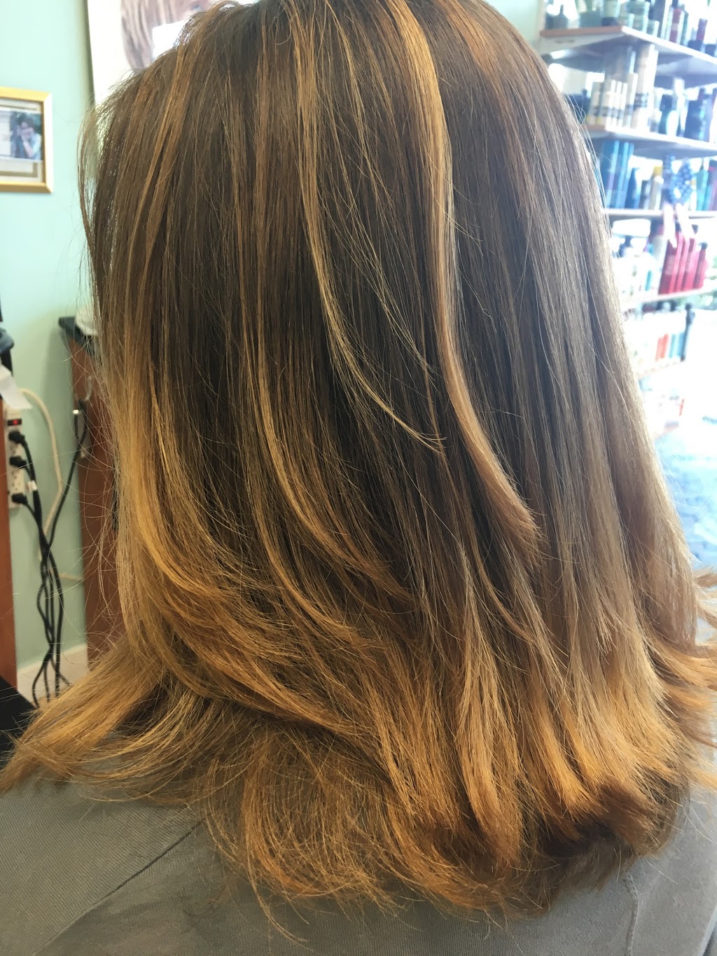 Skyview Hair Salon | 4251 Meridian St, Bellingham, WA 98226, USA | Phone: (360) 671-3221