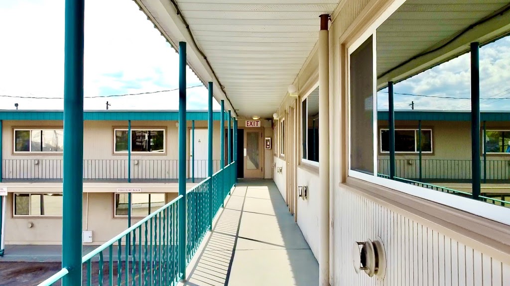 Silver Star Motel | 3700 32 St, Vernon, BC V1T 5N6, Canada | Phone: (250) 545-0501