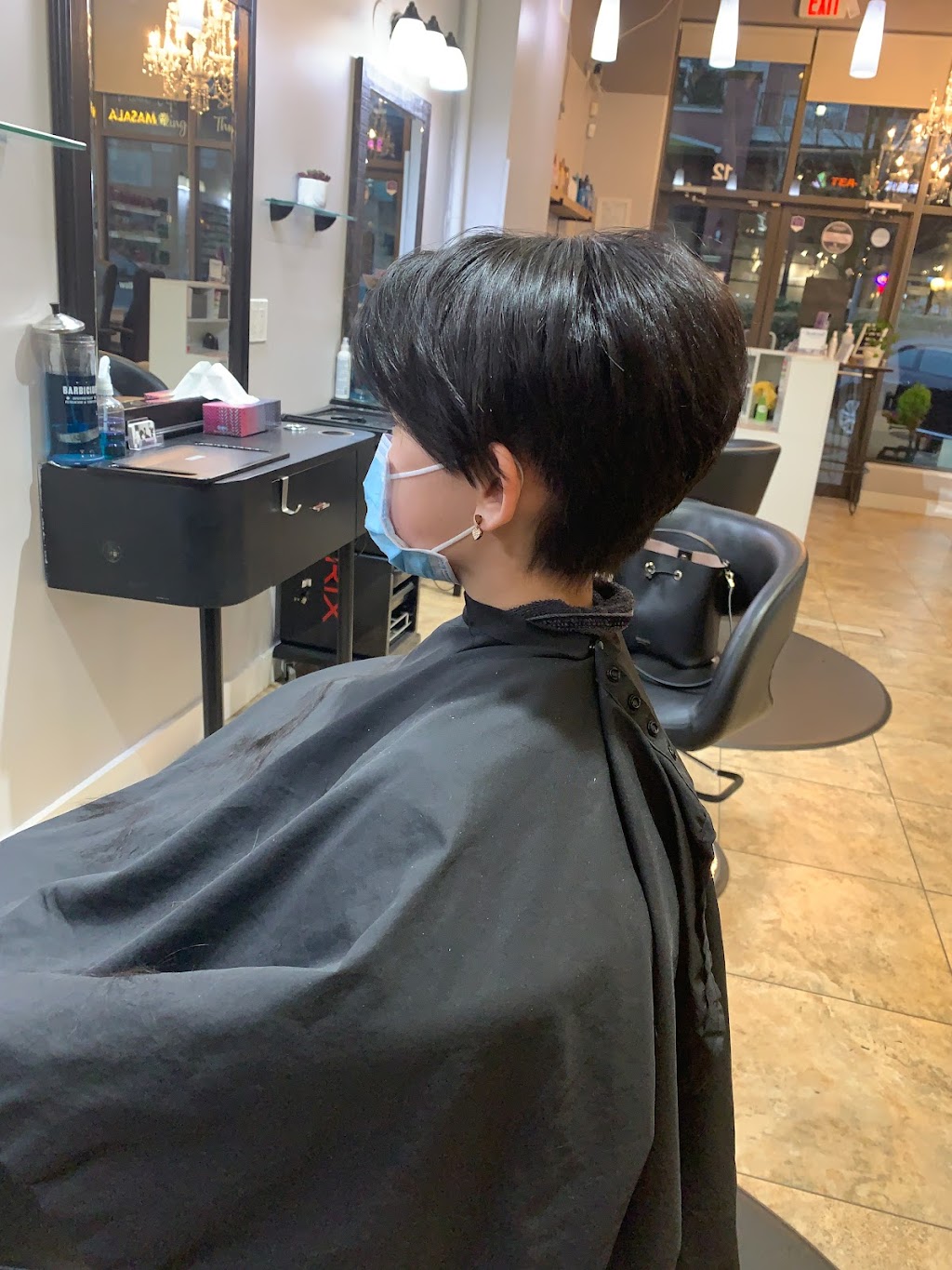 Boulevard Salon & Esthetics | 2970 King George Blvd #12, Surrey, BC V4P 0E6, Canada | Phone: (604) 385-4224