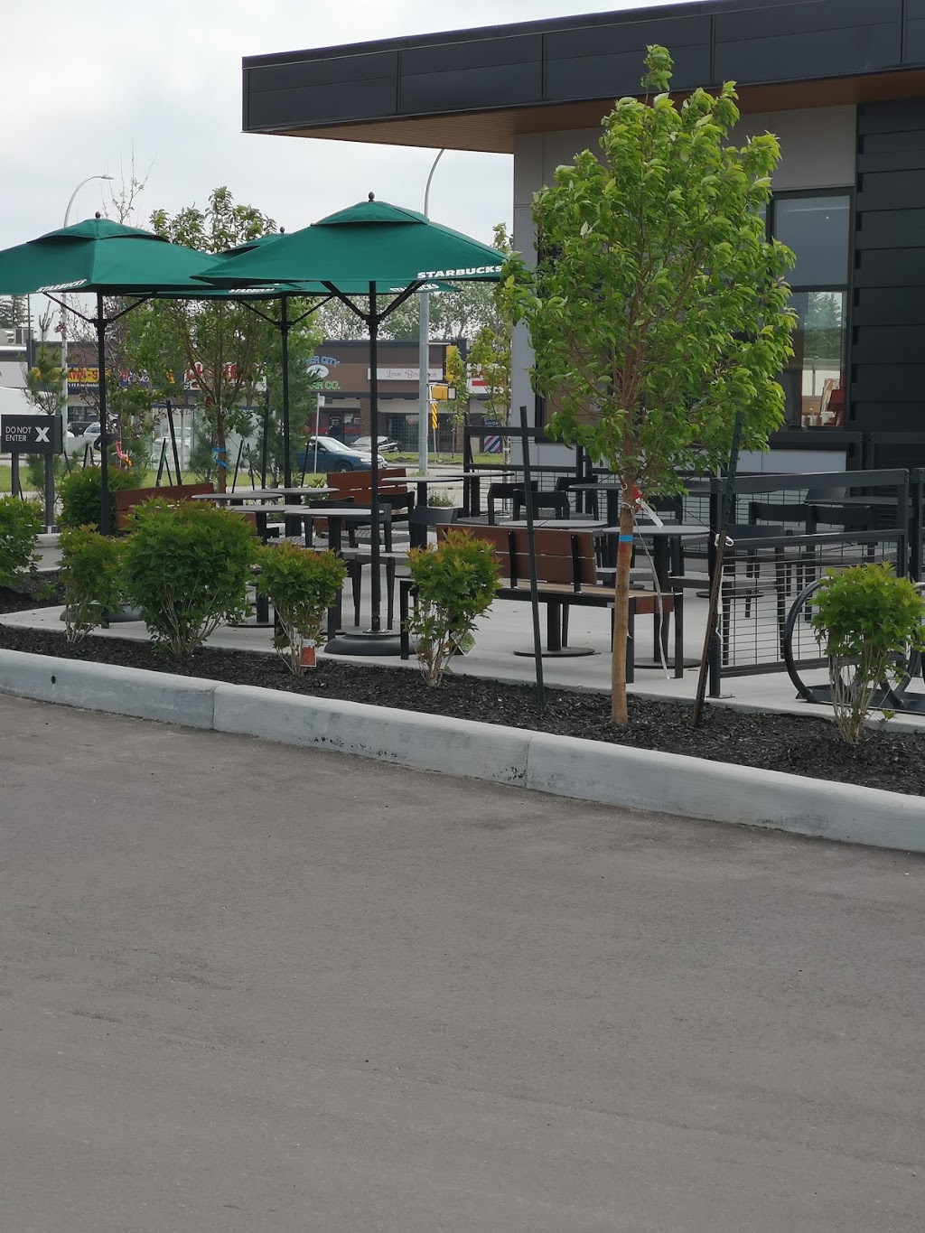 Starbucks | 5038 127 Ave NW, Edmonton, AB T5A 0B4, Canada | Phone: (780) 566-0221