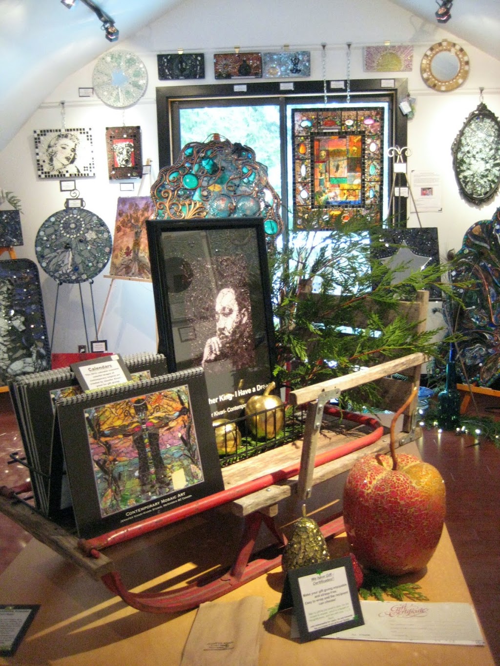 Kivari Studio | 941 Arden Rd, Victoria, BC V9C 4G3, Canada | Phone: (250) 474-7403
