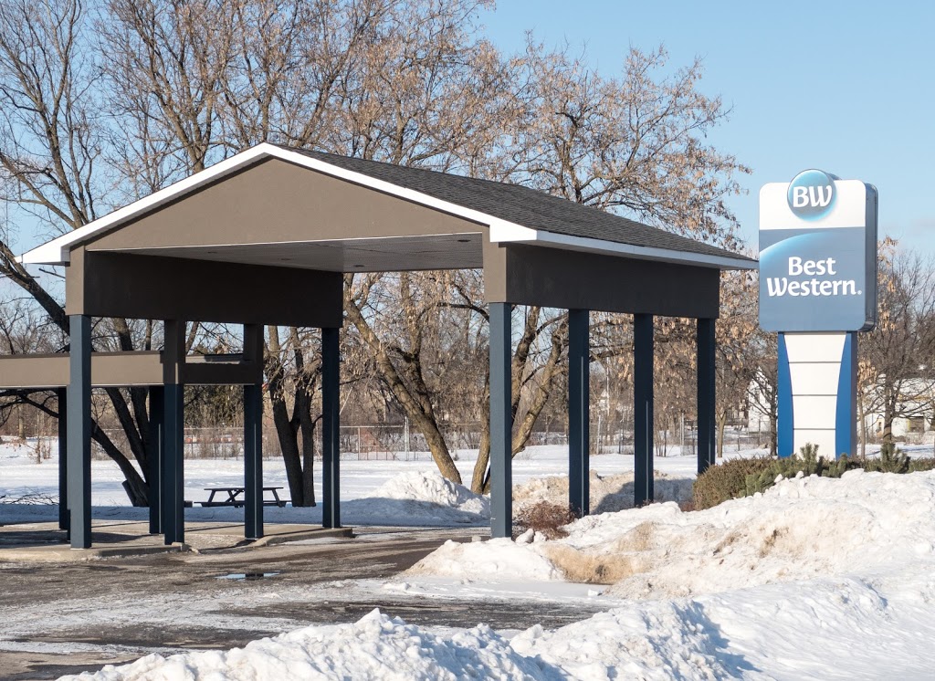 Hotel Smith Falls | 68 Lombard St, Smiths Falls, ON K7A 4G5, Canada | Phone: (613) 284-0001
