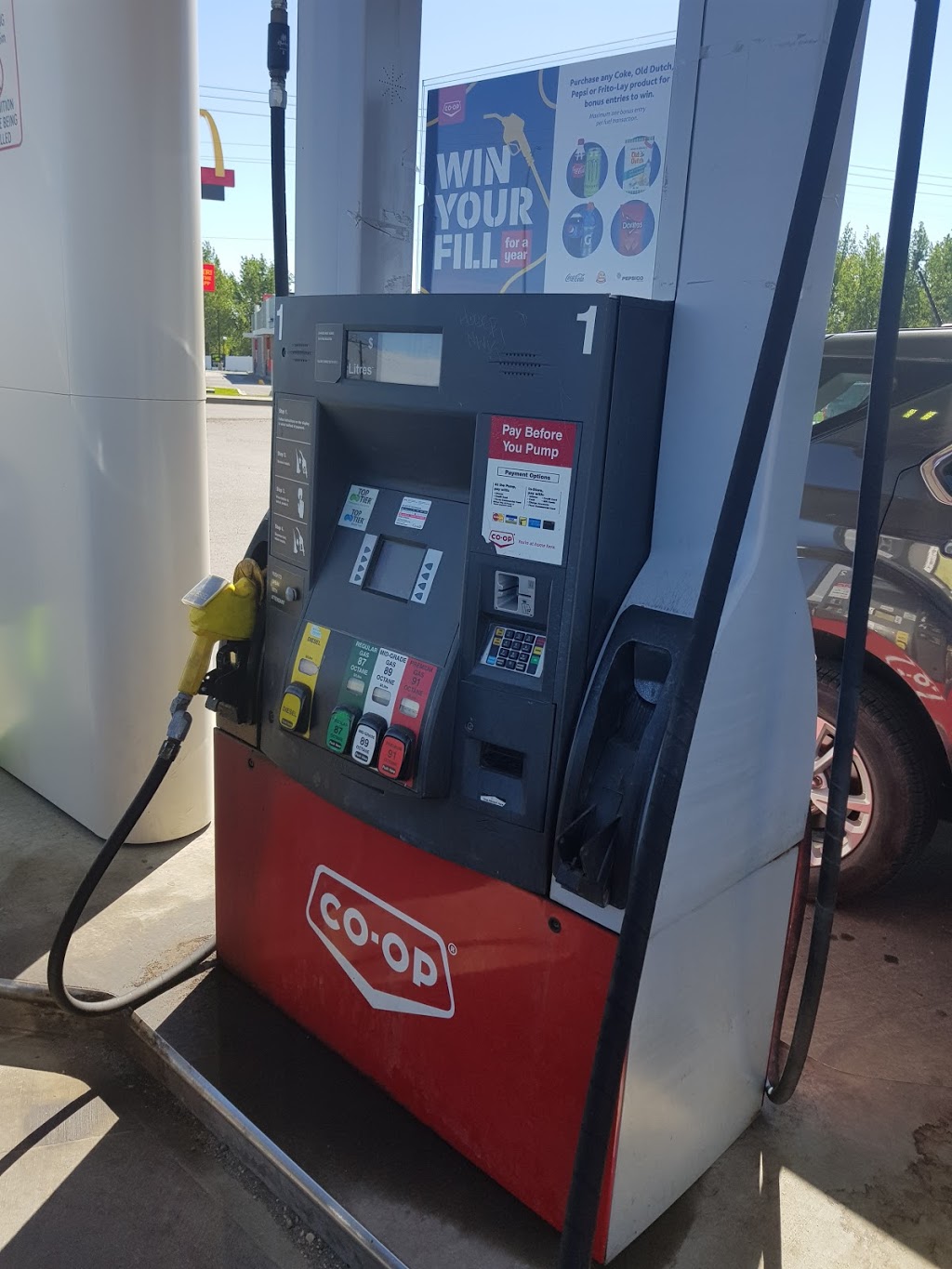 Co-op Gas Bar | 1592 9 Ave NE, Moose Jaw, SK S6J 0A9, Canada | Phone: (306) 693-1928
