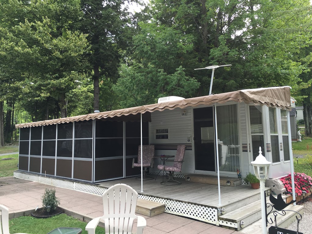 Maison Jaune | 8490 Chemin de Chambly, Saint-Hubert, QC J3Y 5K2, Canada | Phone: (450) 676-5240