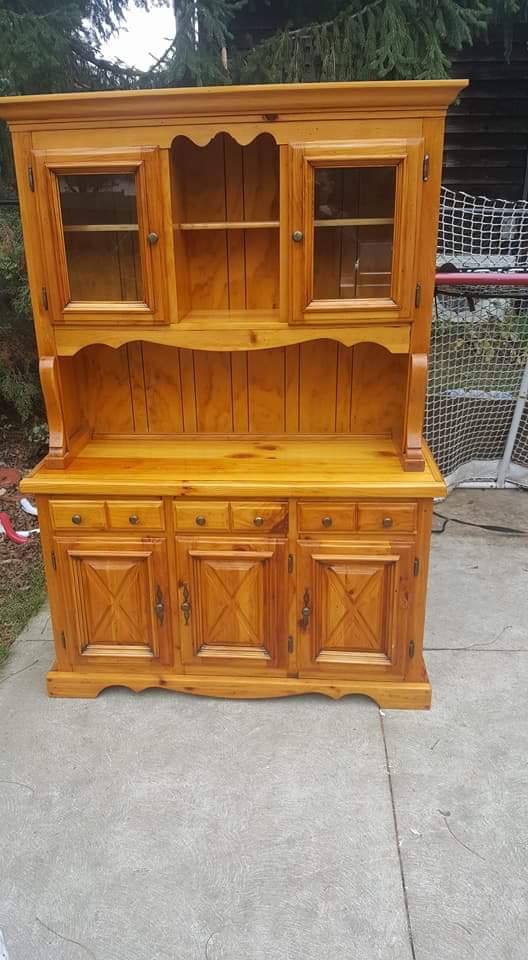 The Painted Bench Inc. | 208 Ottawa St N, Hamilton, ON L8H 3Z6, Canada | Phone: (289) 389-9281