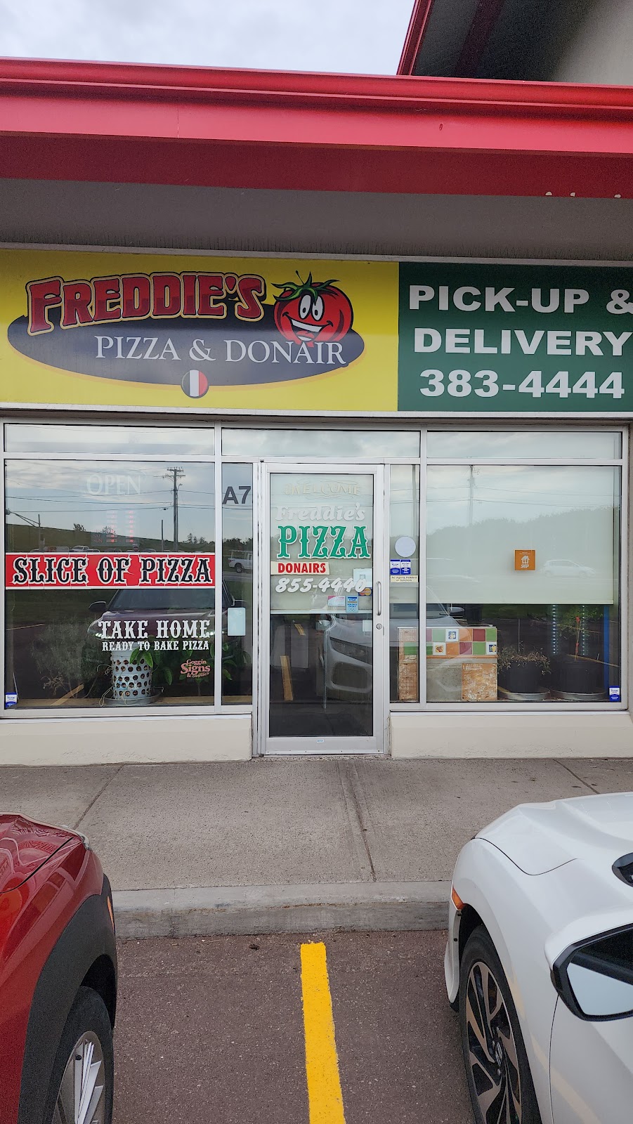 Freddies Pizza & Donair | 2T9, 1425 Mountain Rd, Moncton, NB E1C 2T9, Canada | Phone: (506) 383-4444