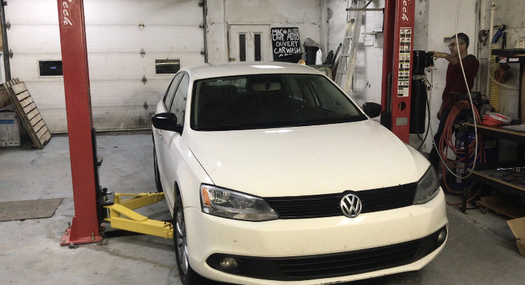 Diaz 911 Garage | 610 Rue Caisse, Verdun, QC H4G 2E2, Canada | Phone: (438) 239-5852
