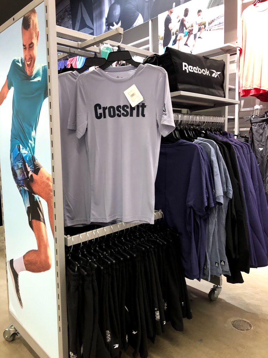 Reebok | Vaughan Mills Shopping Center 1 345-1 Bass Pro Drive, Vaughan, ON L4K 5W4, Canada | Phone: (905) 761-1019