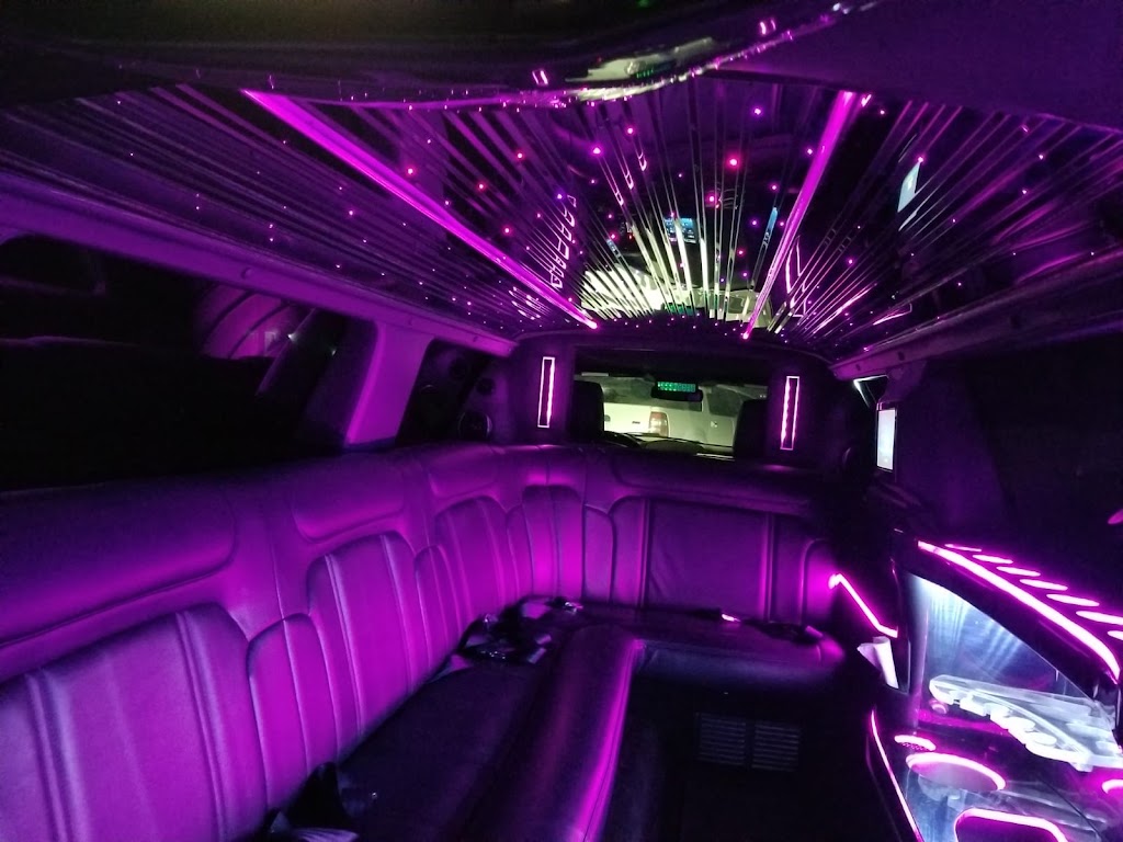 Rose Toronto Limousine | 25 Deverill Ct, Markham, ON L6G 0C7, Canada | Phone: (416) 838-3395