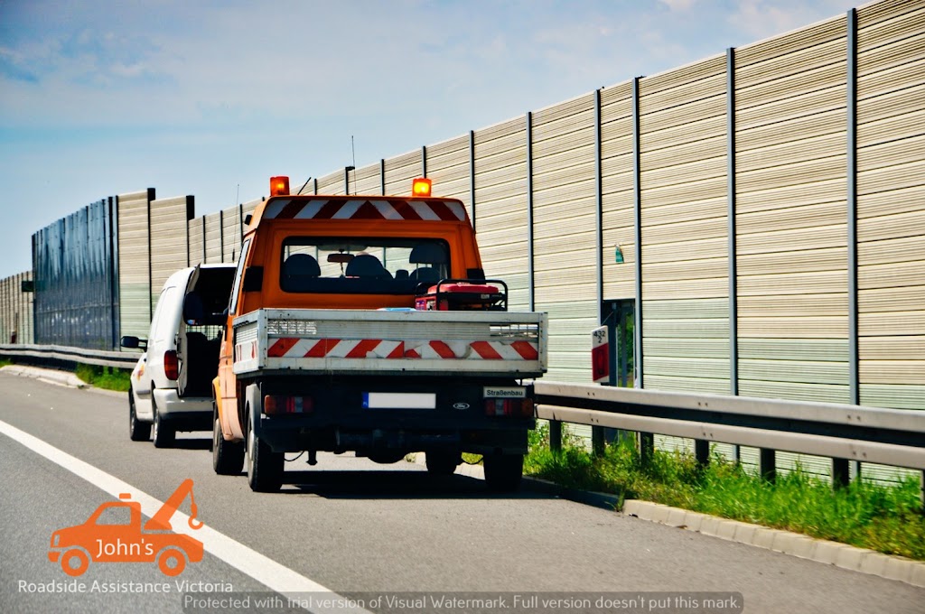 Johns Roadside Assistance Victoria | 551 Hillside Ave, Victoria, BC V8T 1Y8, Canada | Phone: (236) 237-1510