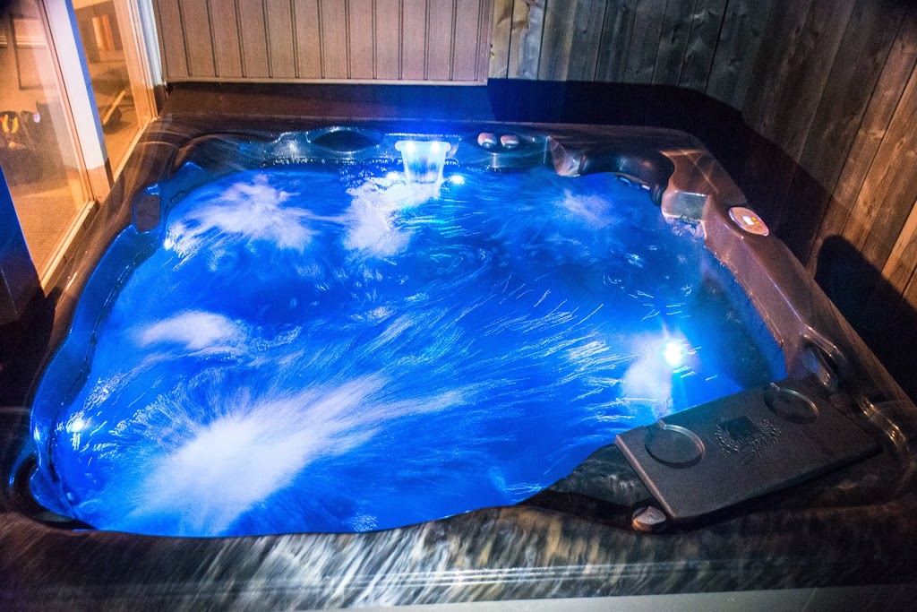 ChaletatBlue | 148 Campbell Crescent, The Blue Mountains, ON L9Y 0P9, Canada | Phone: (416) 704-7555