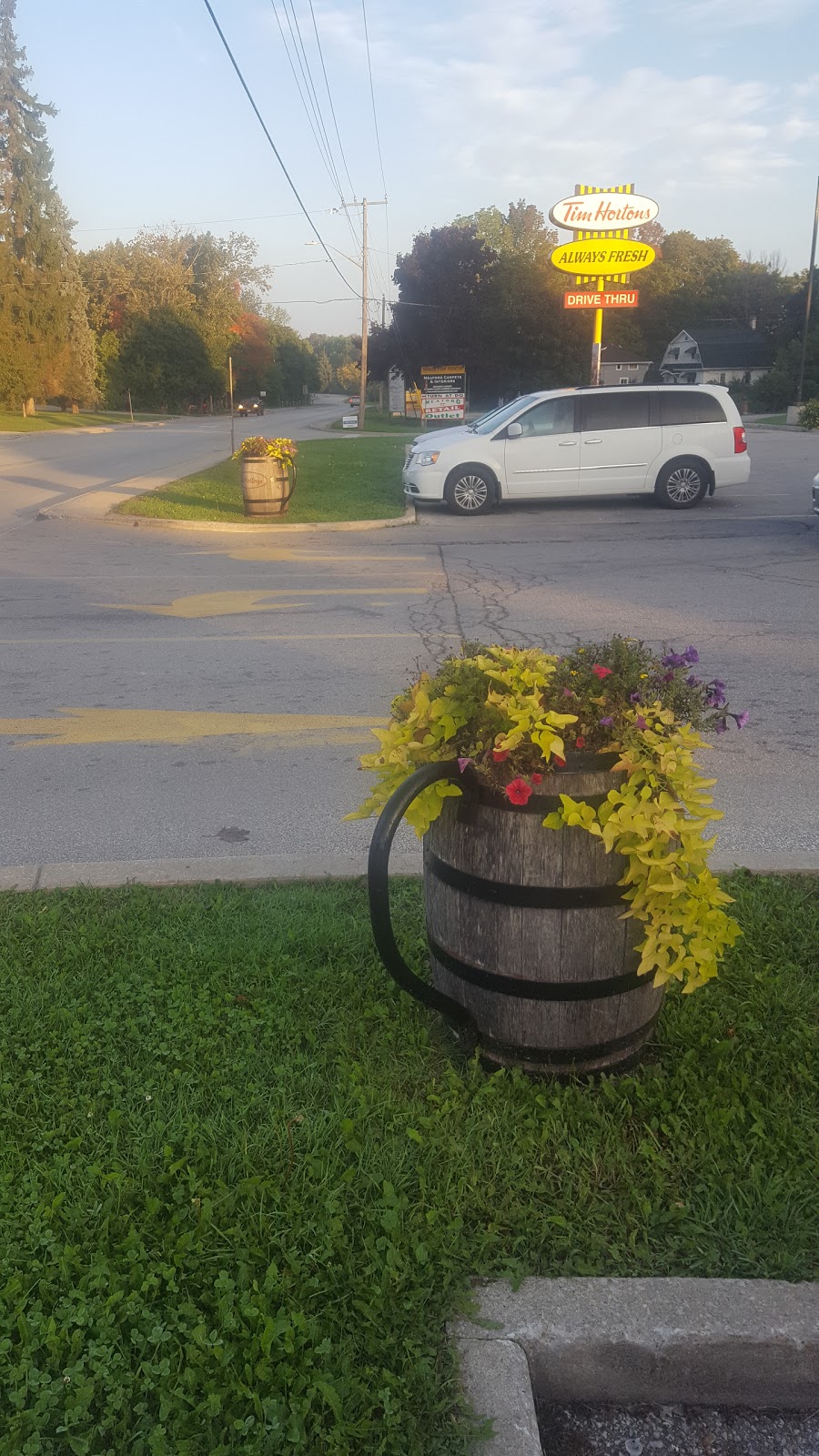 Tim Hortons | 291 S Sykes St, Meaford, ON N4L 1C5, Canada | Phone: (519) 538-1689