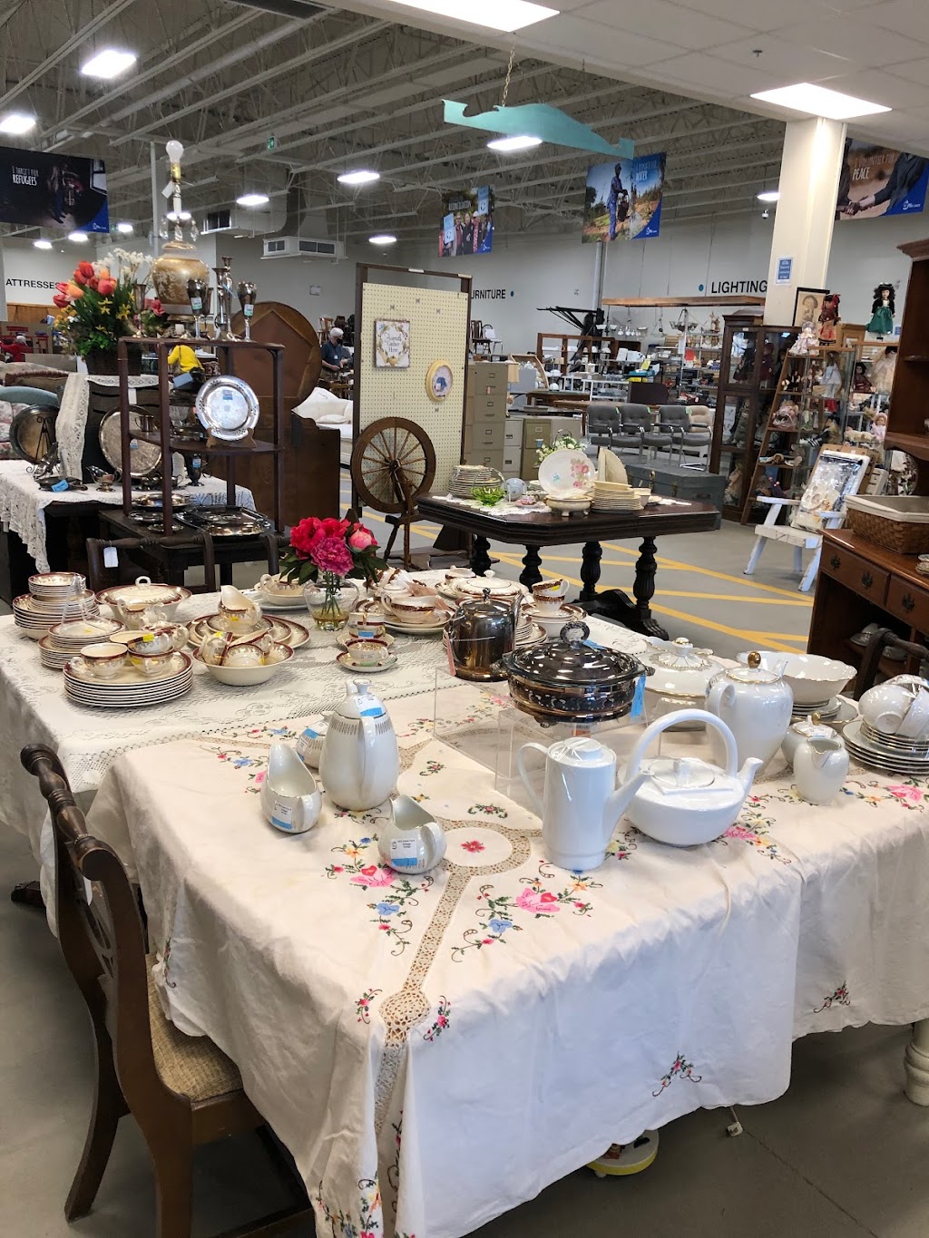 MCC Centre Thrift Shop | 33933 Gladys Ave, Abbotsford, BC V2S 2E8, Canada | Phone: (604) 854-2062