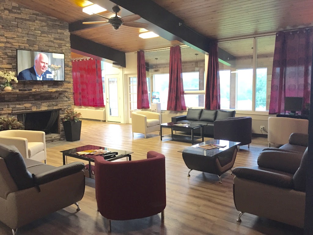 Green Hill Lodge and Suites | 701 13 St W, Prince Albert, SK S6V 3H2, Canada | Phone: (306) 970-9805