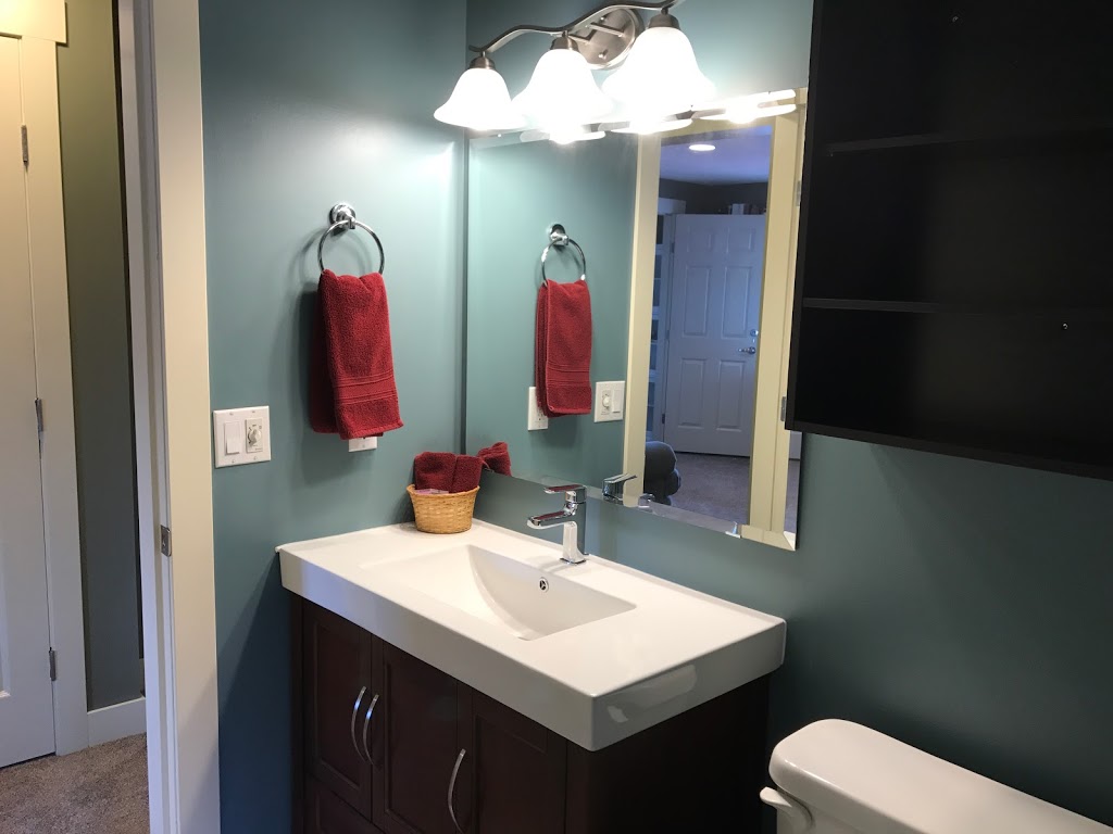 Red Haven Retreat Vacation Suites | 5803 Atkinson Crescent, Peachland, BC V0H 1X4, Canada | Phone: (250) 767-0137