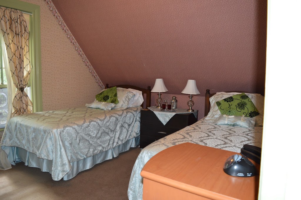 Ascendence Harbourside Mansion B&B | 24 Northumberland Ln, Halifax, NS B3M 1R7, Canada | Phone: (877) 405-1530