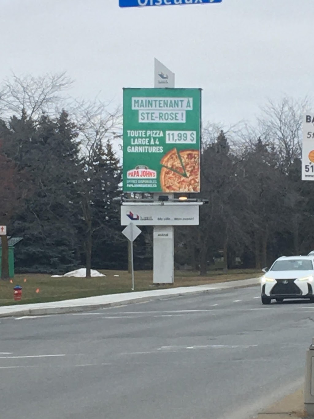 Papa Johns Pizza | 675 Bd du Curé-Labelle, Sainte-Rose, QC H7L 5R7, Canada | Phone: (450) 622-4242