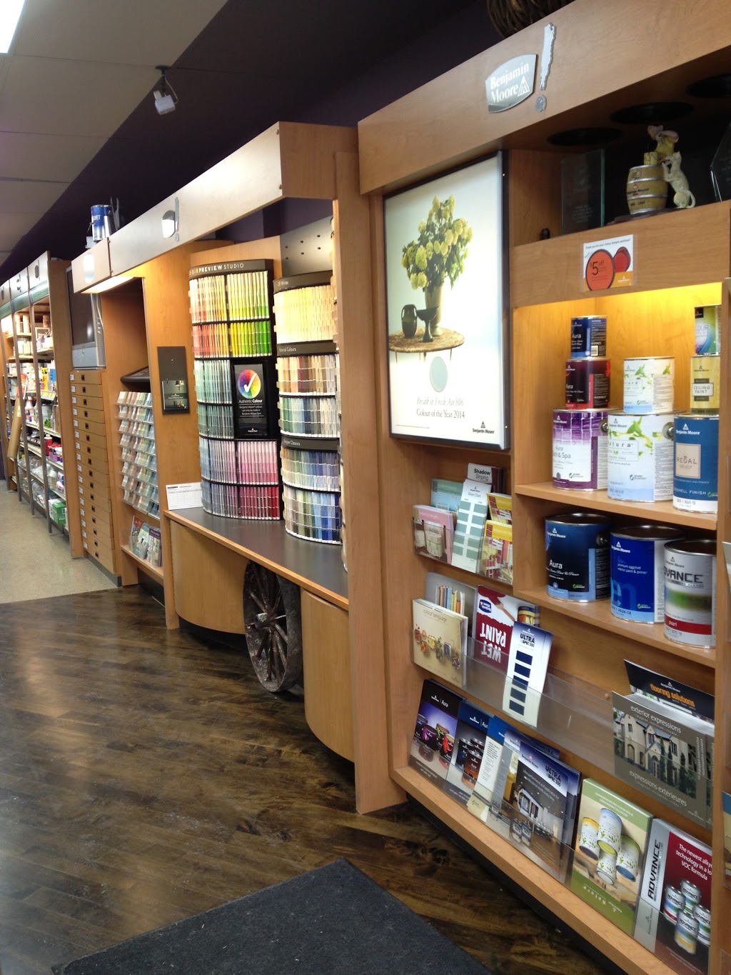 Peters Paint & Paper | 1062 Coxwell Avenue @, OConnor Dr, East York, ON M4C 3G5, Canada | Phone: (416) 423-0234