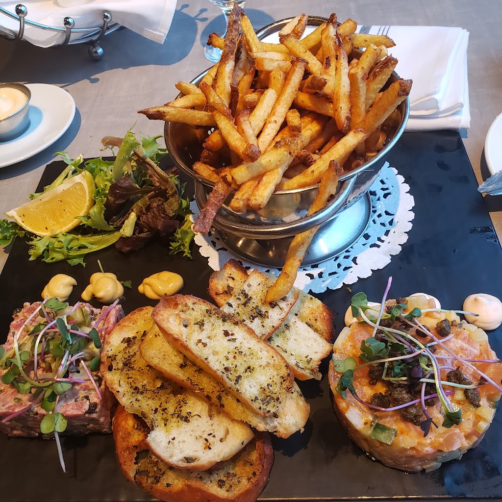 Steak Frites St-Paul | 2125 Boul. le Carrefour, Laval, QC H7S 2J7, Canada | Phone: (450) 682-6224