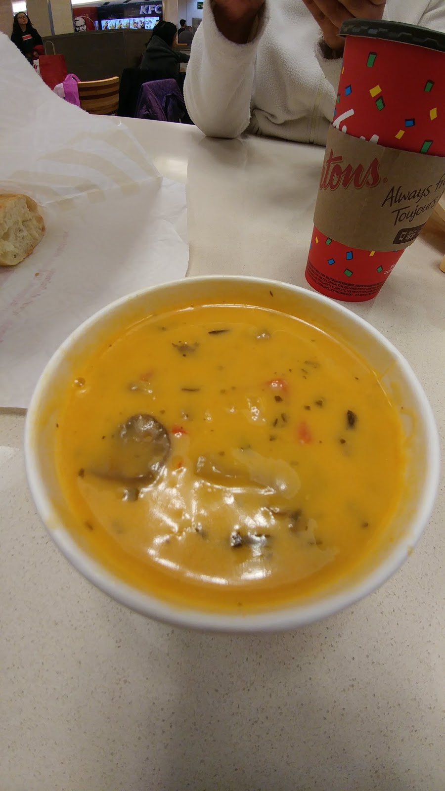 Tim Hortons | Promenade Shopping Centre, 1 Promenade Cir, Thornhill, ON L4J 4P8, Canada | Phone: (905) 762-9952