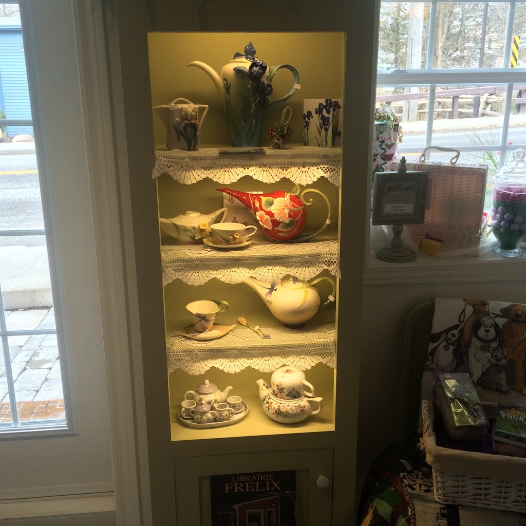 Confiserie Bartlam | 1 Rue Principale, Frelighsburg, QC J0J, Canada | Phone: (450) 775-5667