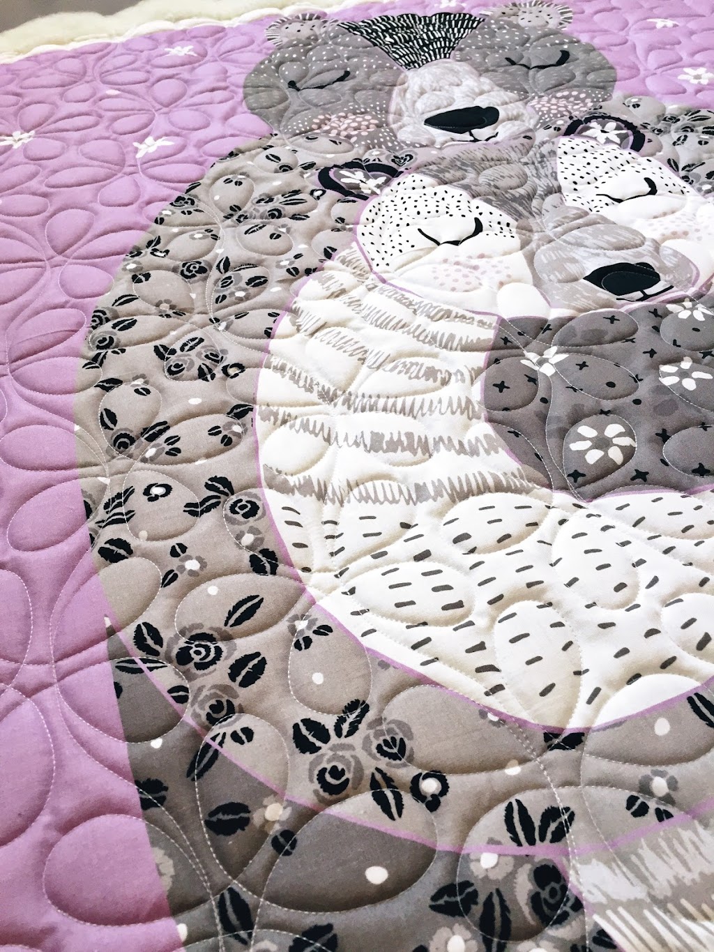 Jenn G. Quilt Co. - Longarm Quilting Service | 667 Stn. Main Range road 19-5 85040, Coaldale, AB T1M 1M6, Canada | Phone: (403) 332-3440