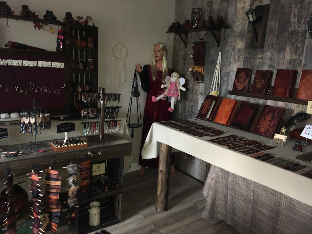 L’atelier de cuir du Baron | 187 Rue Principale, Weedon, QC J0B 3J0, Canada | Phone: (514) 235-8827