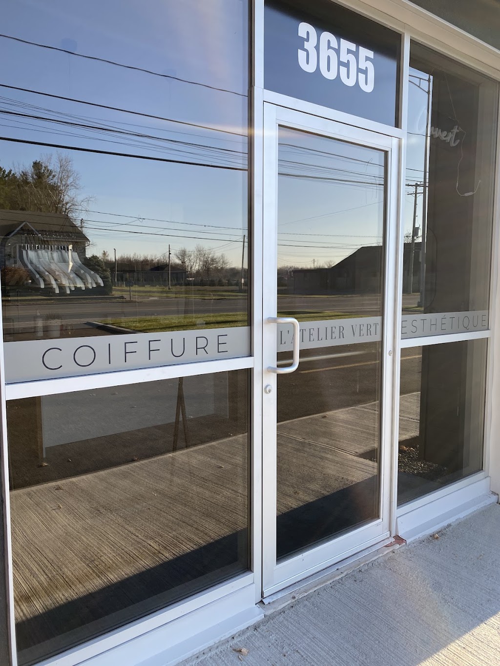 L’atelier Vert | 3655 Mnt Gagnon, Terrebonne, QC J6Y 1J4, Canada | Phone: (450) 736-2071