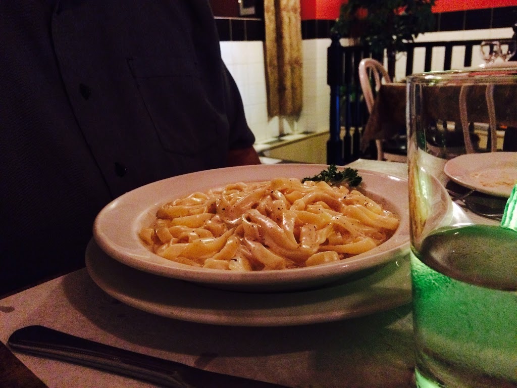 Pizarros | 366 Marguerite Ave, Vanier, ON K1L 6S5, Canada | Phone: (613) 747-7777