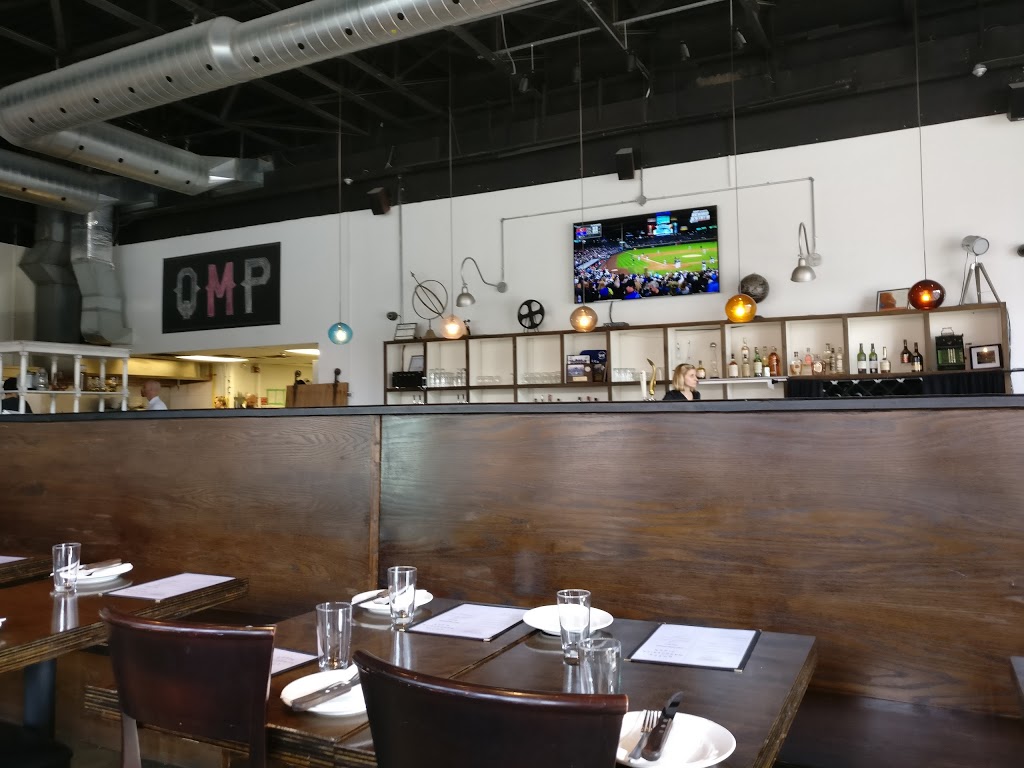 Queen Margherita Pizza | 785 Annette St, Toronto, ON M6S 2E4, Canada | Phone: (647) 345-4466