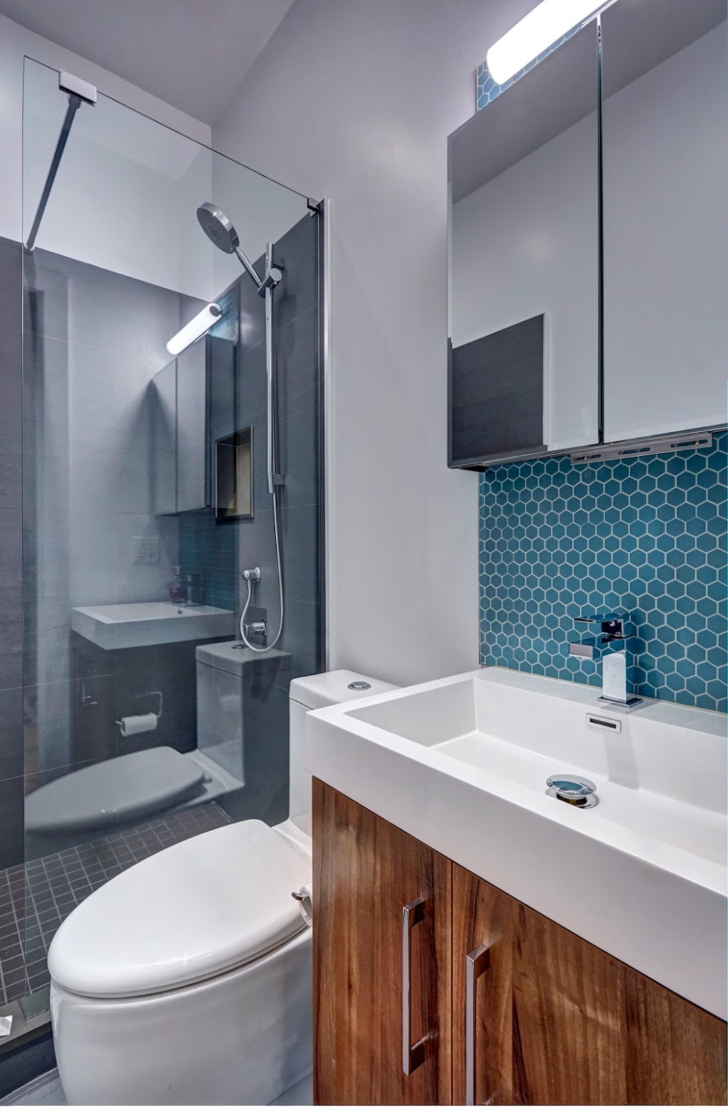 301 Suites - Furnished Apartment Rentals | 301 Augusta Ave, Toronto, ON M5T 2M2, Canada | Phone: (416) 577-8829