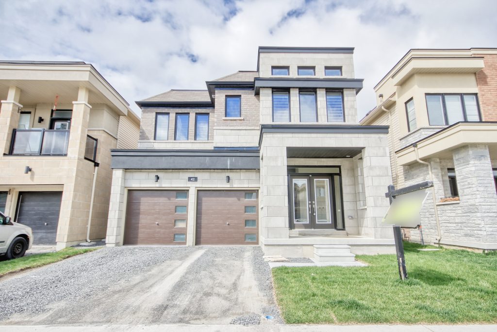 Raj Kanthasamy Real Estate & Finance | 6 Connors Ct, Bowmanville, ON L1C 5B9, Canada | Phone: (647) 501-1577