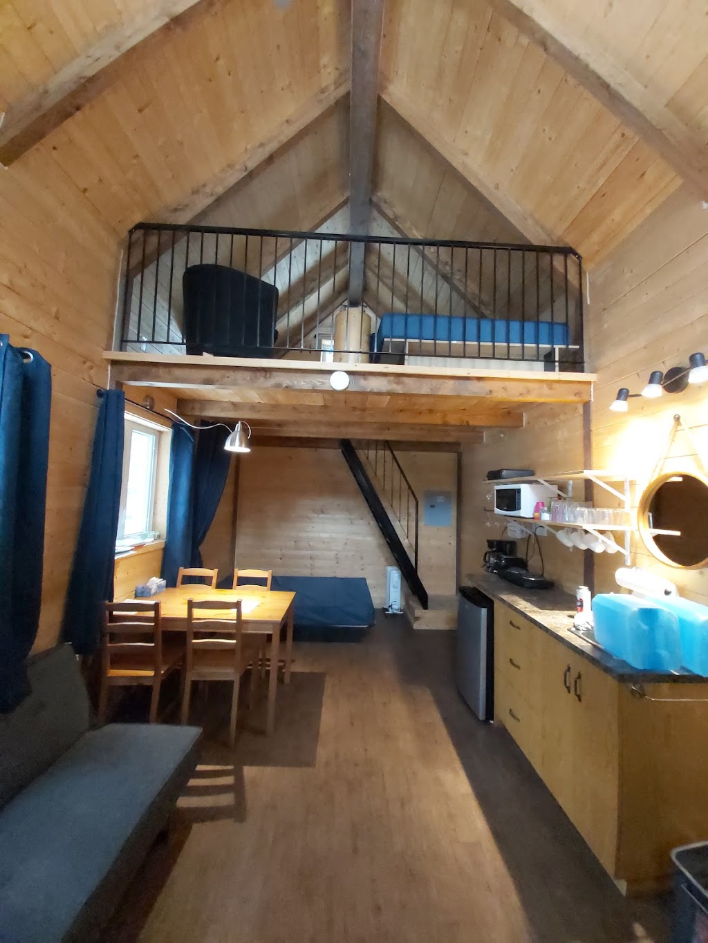 Micros-Chalets des Appalaches | 142 Rue de la Rivière, Sainte-Lucie-de-Beauregard, QC G0R 3L0, Canada | Phone: (418) 223-3535