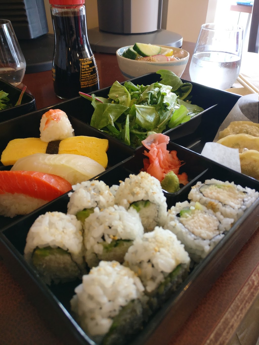 Nobu Sushi | 3197 Edgemont Blvd, North Vancouver, BC V7R 2N8, Canada | Phone: (604) 988-4553