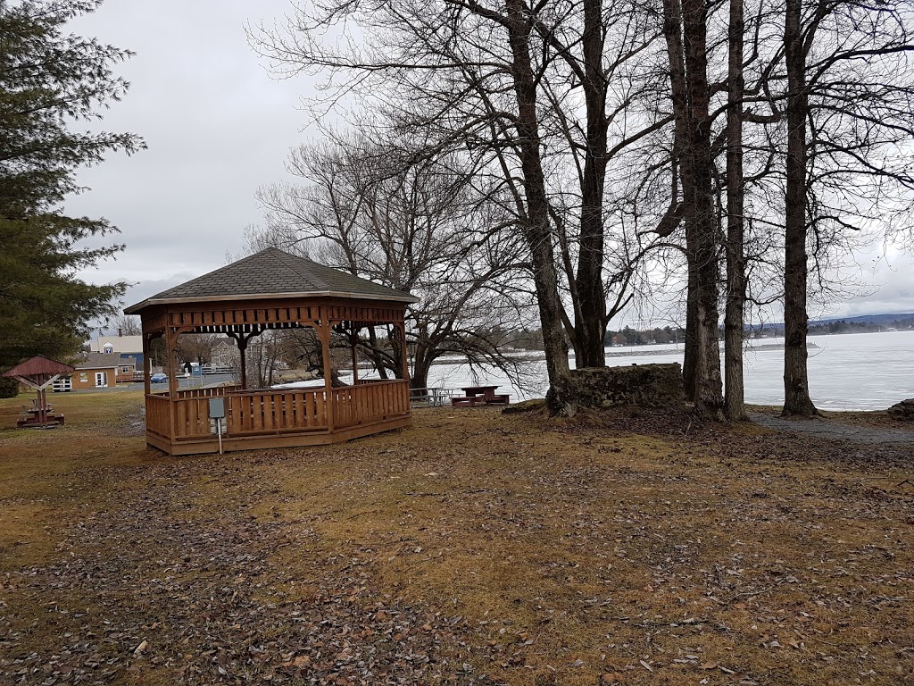 Parc Bellerive Beaulac Garthby | 44-52, Rue Saint François, Beaulac-Garthby, QC G0Y 1B0, Canada