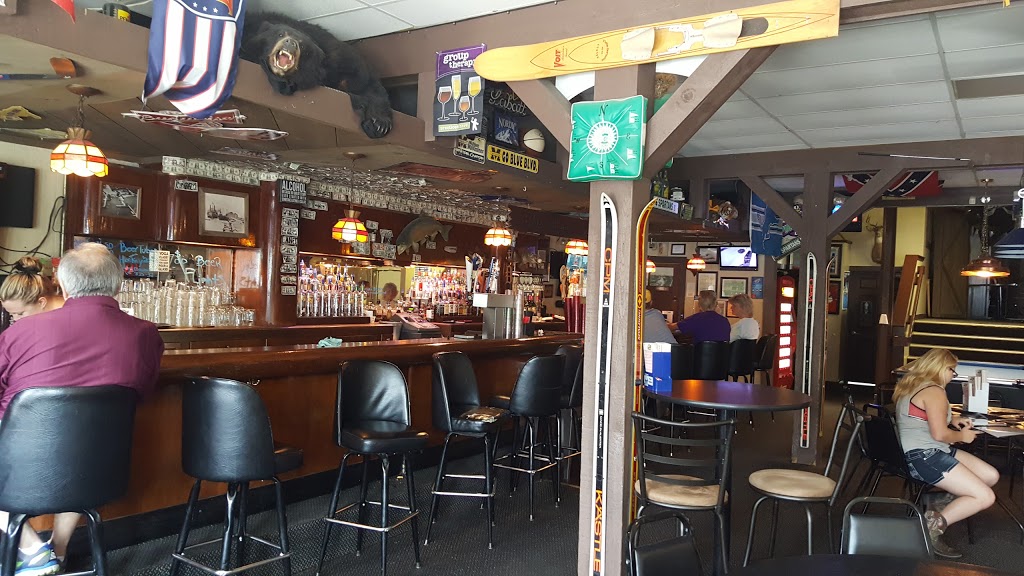 Blue Water Sports Bar & Grill | 8 N Ridge Rd, Port Sanilac, MI 48469, USA | Phone: (810) 622-0176