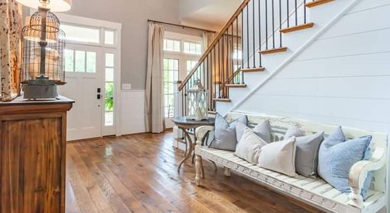 Becky Brinn Real Estate - Coldwell Banker The Real Estate Centre | 390 Davis Dr unit 101, Newmarket, ON L3Y 8J8, Canada | Phone: (416) 433-5079